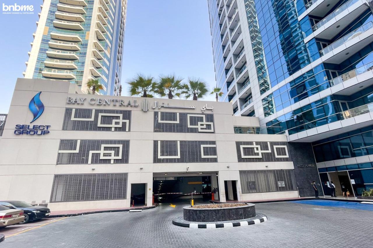 شقة Bnbme - Bay Central دبي المظهر الخارجي الصورة